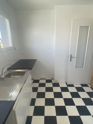  Appartement à louer 1 pièce 25 m²