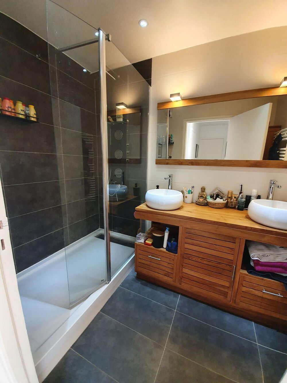 Location Appartement Joli T2 - Quartier paisible, balcon, jardin arboré Chantilly