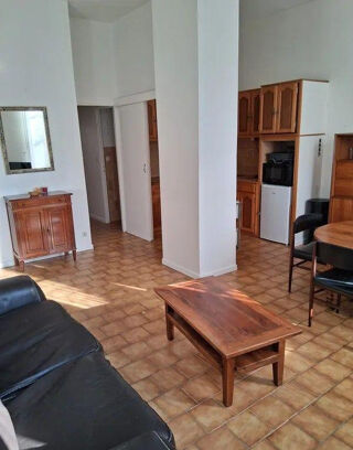 Location Appartement Beau T3 meublé 58m² avec belle terrasse de 24m² Aix-en-provence