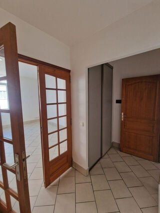  Appartement à louer 3 pièces 59 m²