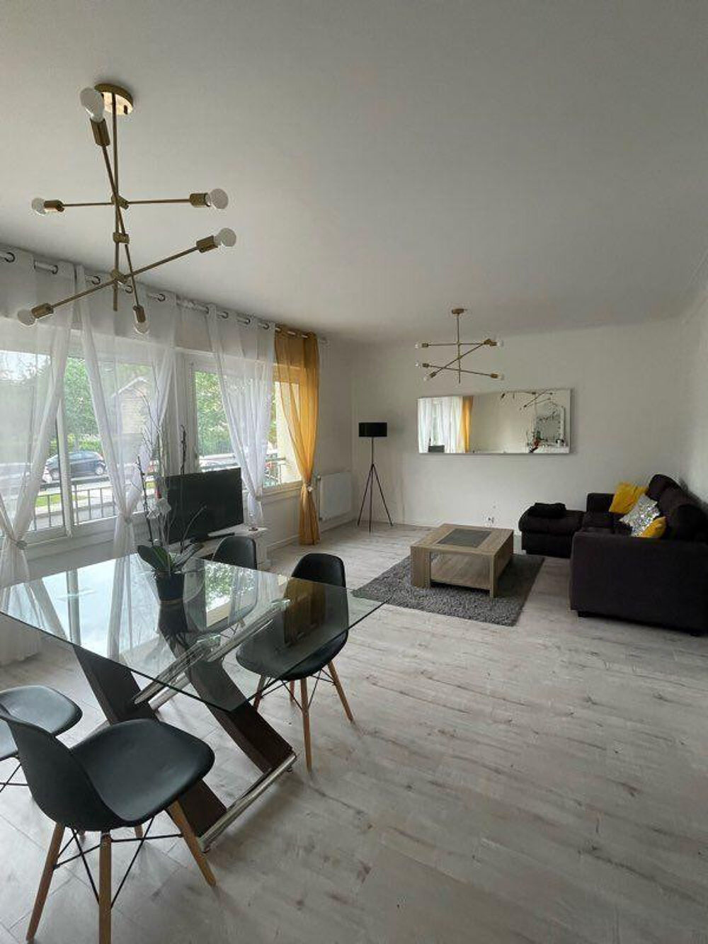 Location Appartement Superbe 2P Forum 62m² refait à neuf Talence
