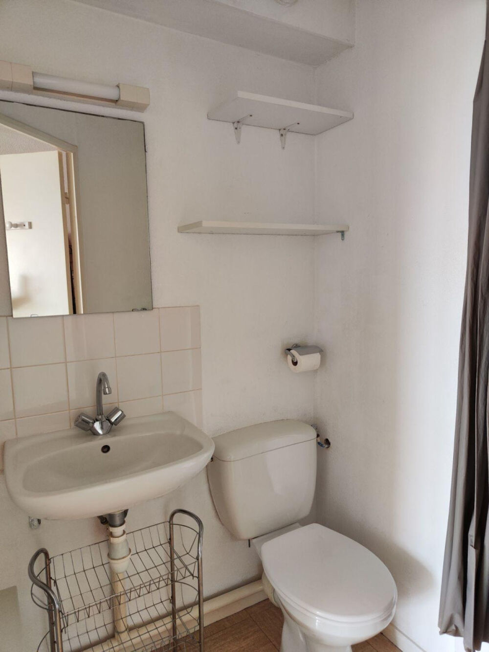 Location Appartement STUDIO ETUDIANT MEUBLE Vannes