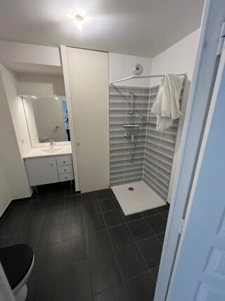  Appartement à louer 1 pièce 28 m²