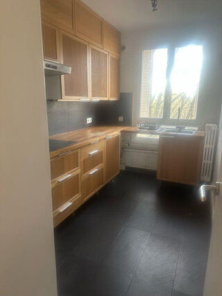  Appartement à louer 3 pièces 53 m²