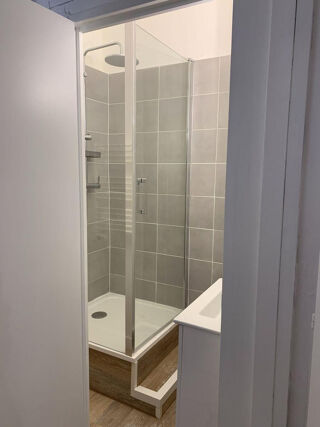 Location Appartement Beau 3P meublé refait à neuf 54m2 Proche Victoire Bordeaux
