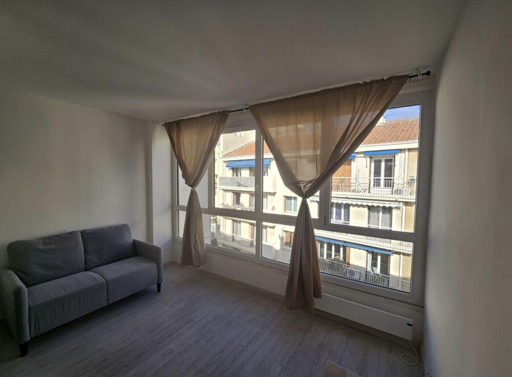 Studio meublé à louer