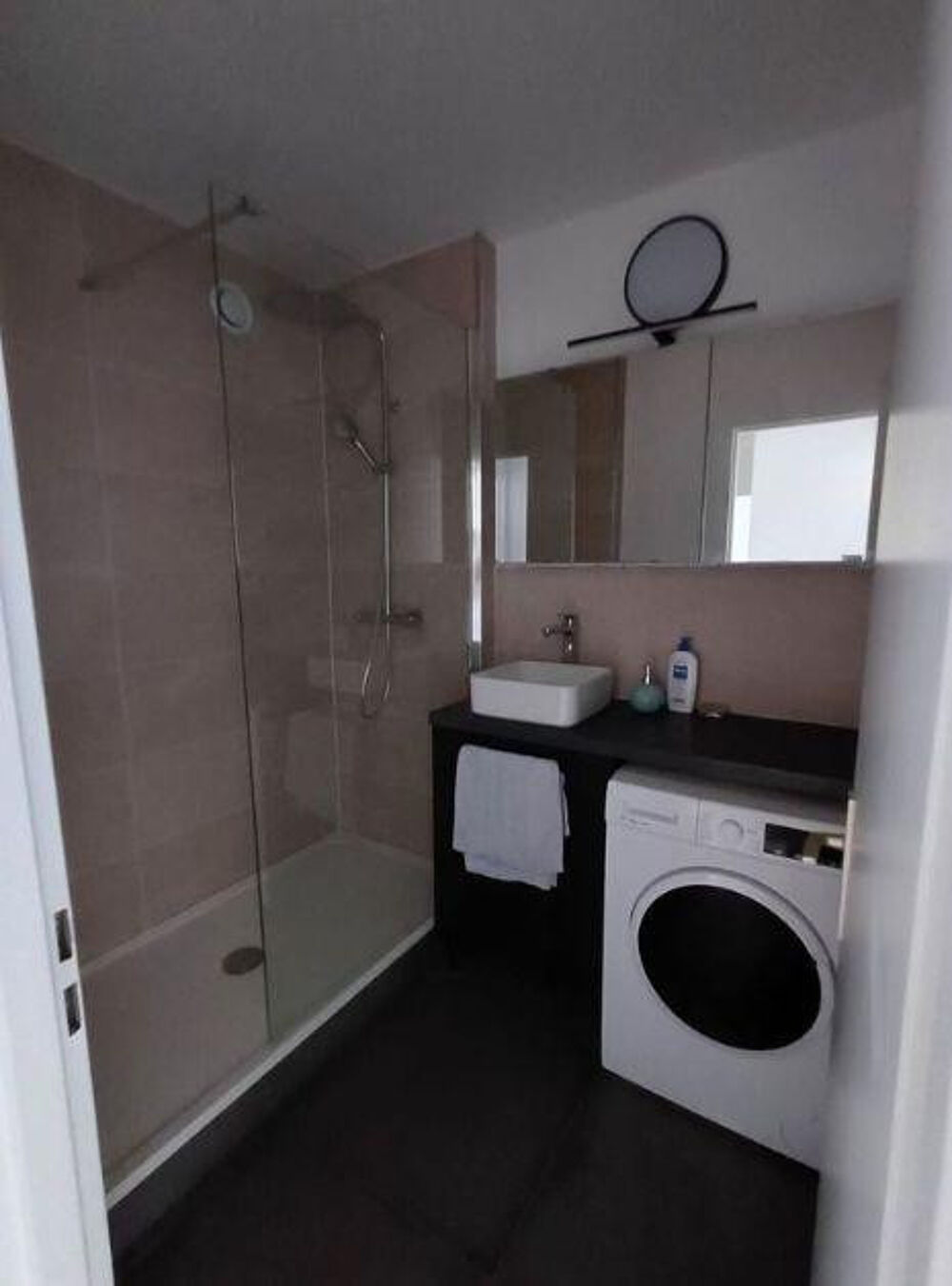 Location Appartement Appartement meublé à louer à Issy-Les-Moulineaux Issy-les-moulineaux