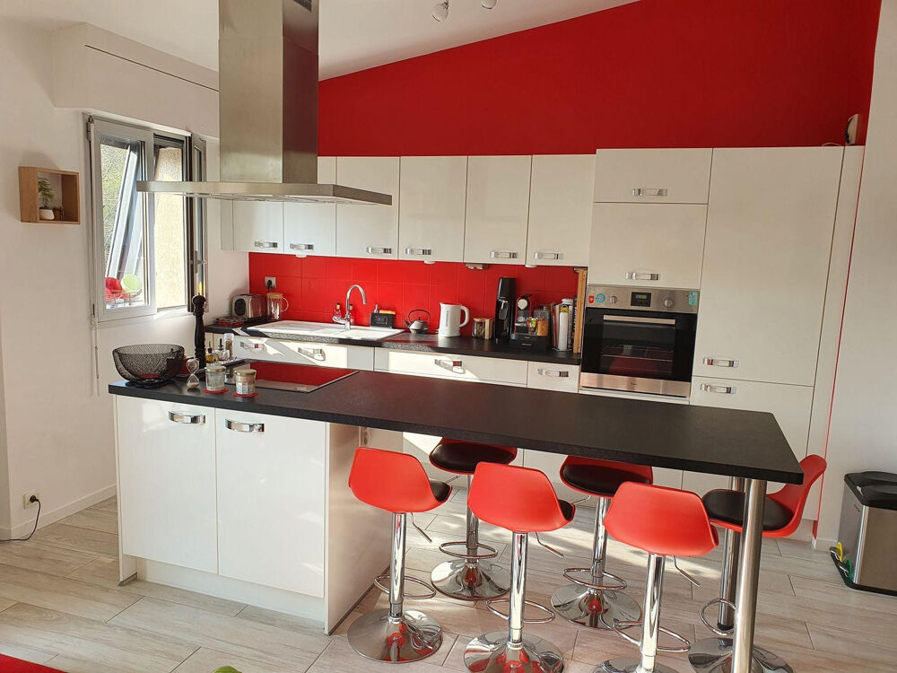 Location Appartement Joli T2 - Quartier paisible, balcon, jardin arboré Chantilly