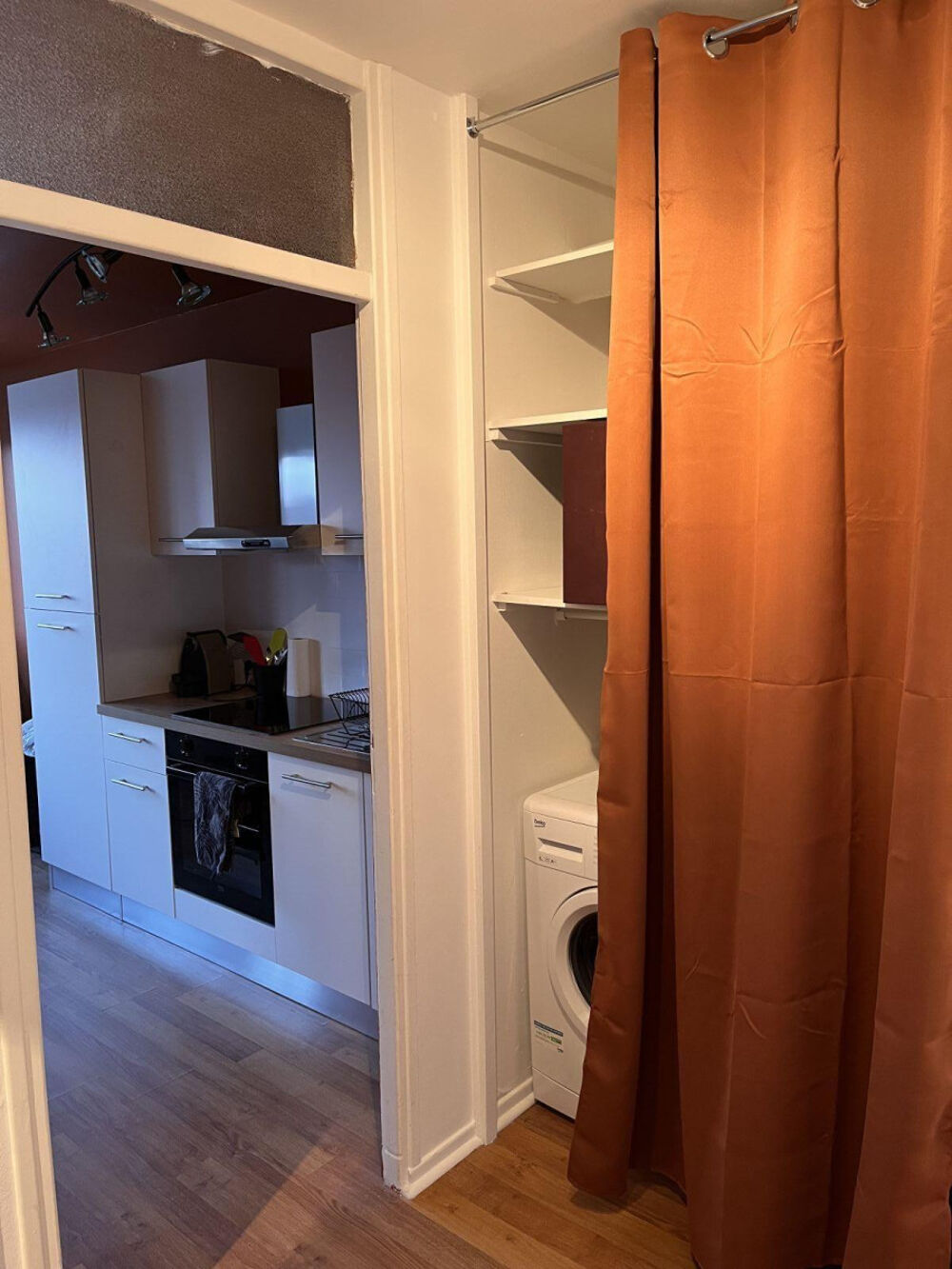 Location Appartement Beau studio meublé 33m² avec place de parking Loos
