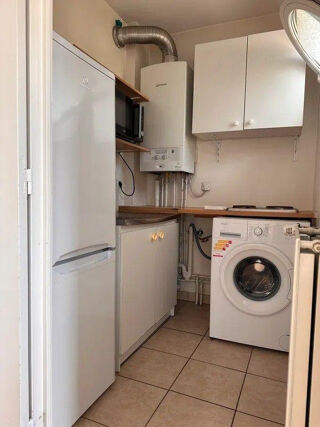 Location Appartement Beau studio meublé 26m² Suresnes