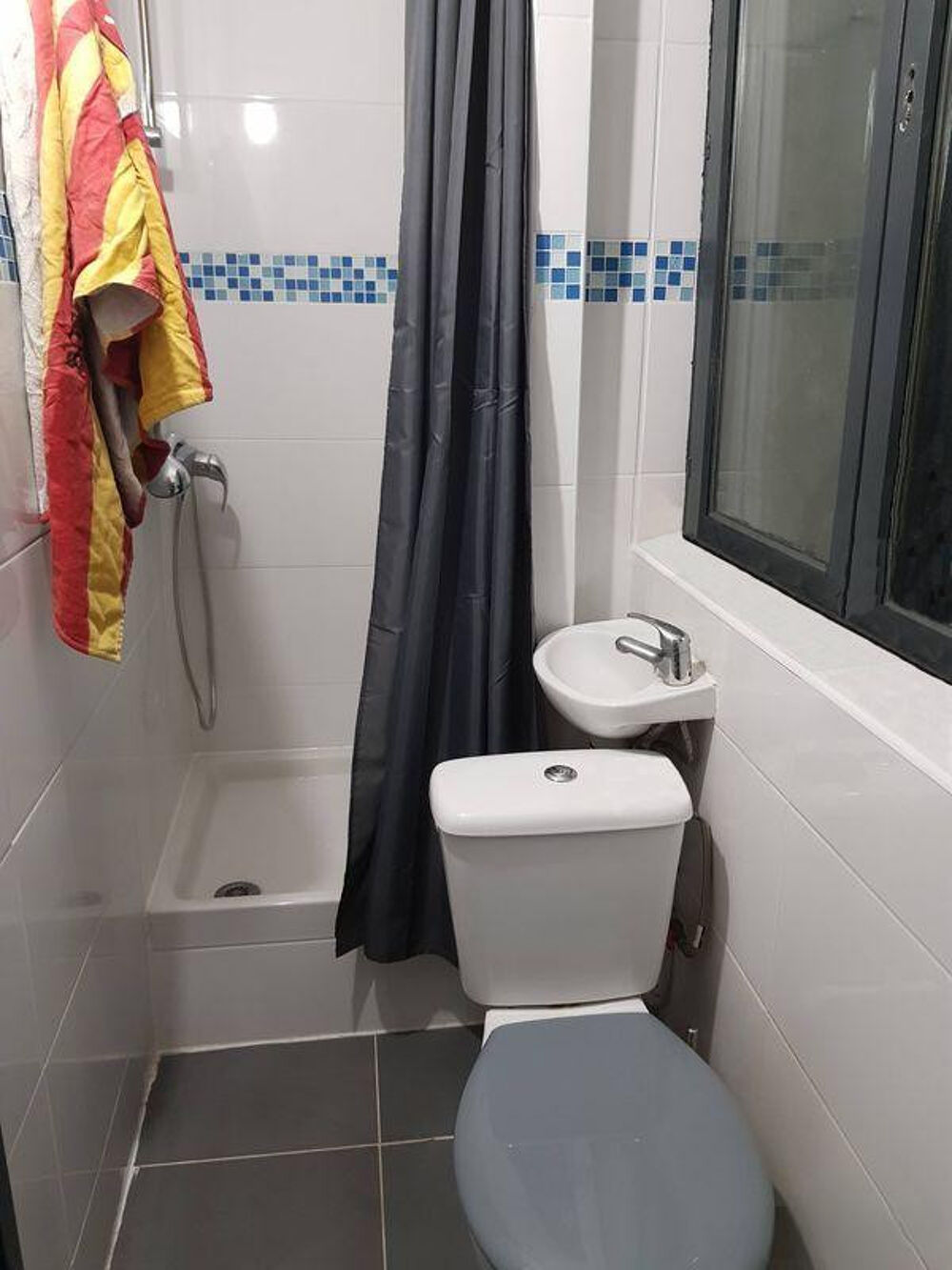 Location Appartement Superbe Studio meublé à 1 min du métro Lille