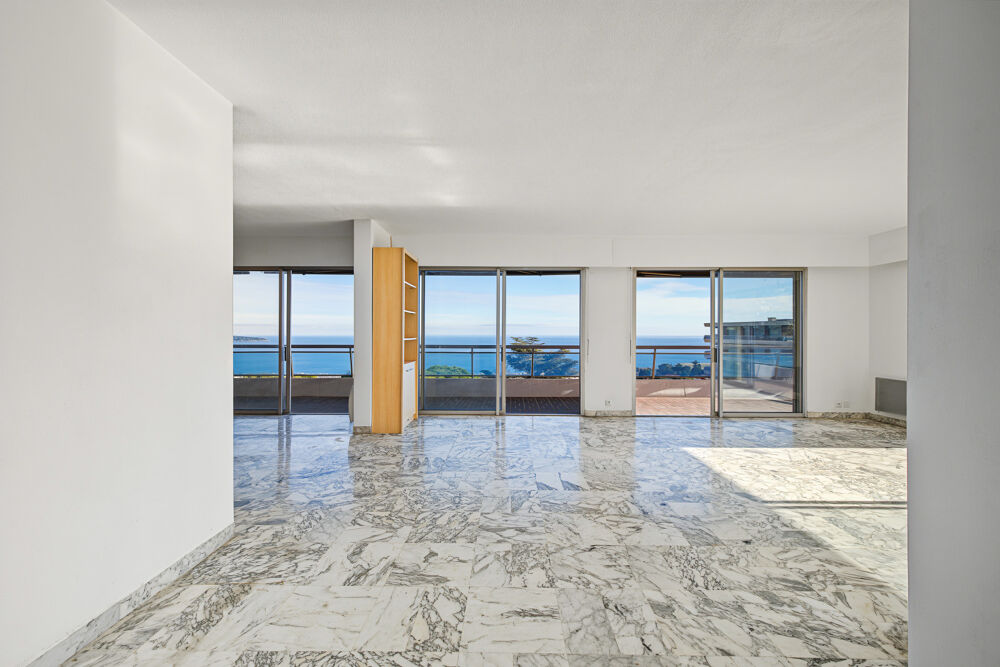 Vente Appartement Appartement  - 4 pièces  - 125.0 m² Nice