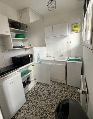 Location Appartement Beau studio meublé et rénové 23m² Grenoble