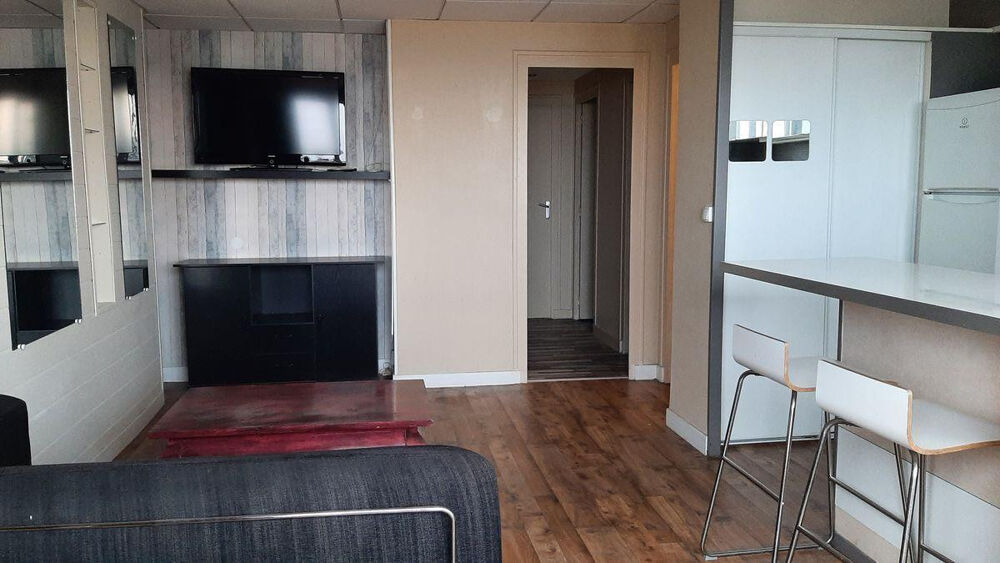 Location Appartement Appt t3 meuble cours du medoc mai 2024 Bordeaux