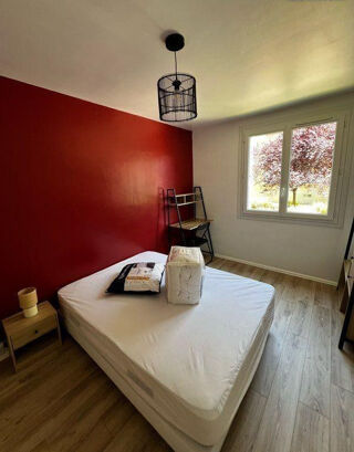 Appartement à louer 4 pièces 65 m²
