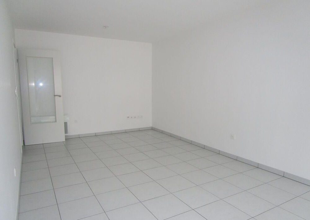 Location Appartement Grand Studio lumineux Pont de St Cloud Boulogne-billancourt