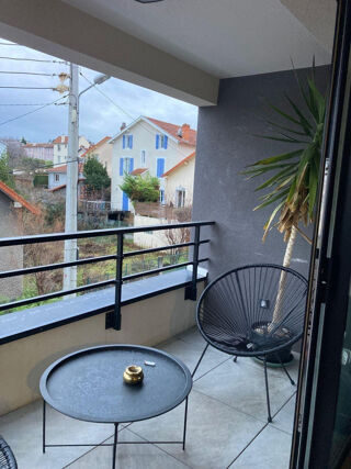  Appartement à louer 3 pièces 68 m²