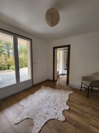 Location Appartement Appartement neuf sur terrain arboré Lieu reposant Pissotte