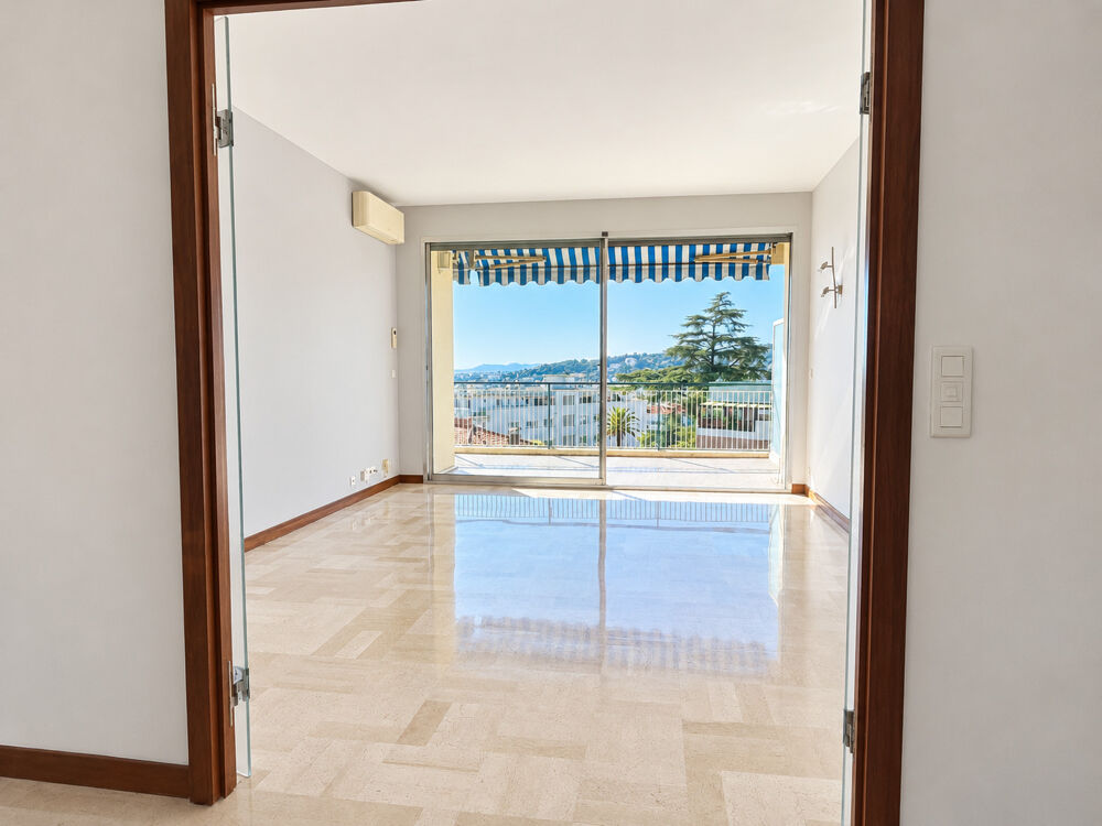 Vente Appartement Appartement  - 3 pièces  - 81.21 m² Nice