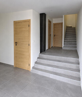  Maison à louer 5 pièces 152 m²