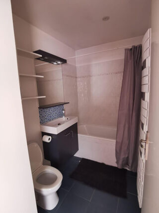  Appartement à louer 2 pièces 38 m²