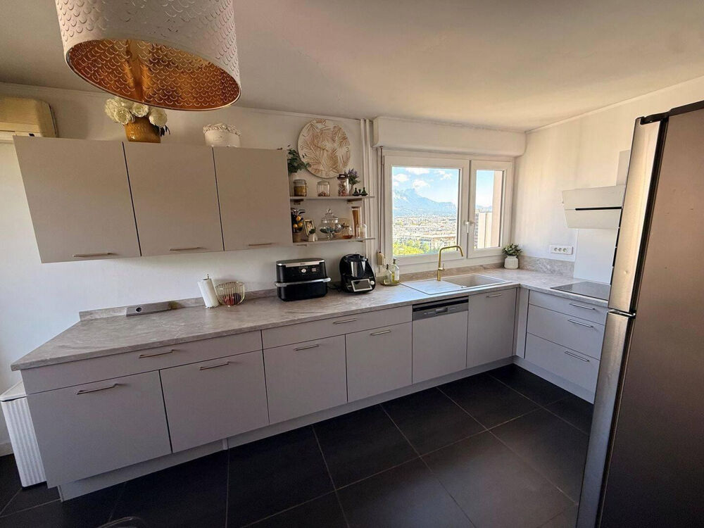 Location Appartement A louer - Superbe appartement familial de 117m2 Grenoble