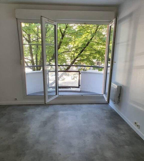   Beau studio rénové 26m² Appartement - 1 pièce(s) - 26 m²