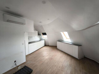 Location Appartement Beau T1 25m² 6ème sans ascenseur Paris 1