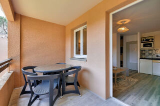 Location Appartement Beau Studio à louer à Valescure Saint-raphaël