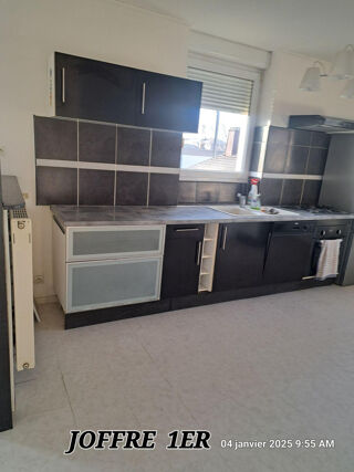  Appartement à louer 3 pièces 80 m²