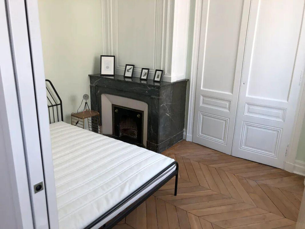 Location Appartement Superbe 2P 40m² refait à neuf place des Terreaux Lyon 1