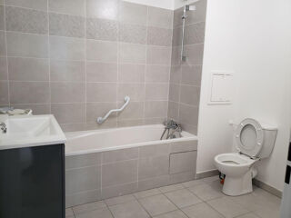 Location Appartement Appt T3 Balcon, Parking, Asnières sur Seine 1 650€ Asnières-sur-seine