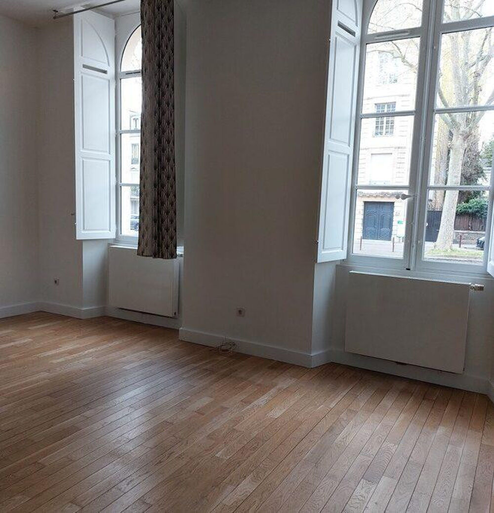 Location Appartement Grand Studio 50 M2 à louer à Versailles Versailles