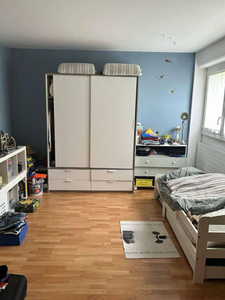  Appartement à louer 5 pièces 108 m²