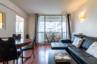   Bistro - 1 Private bedroom in 4 BR - 85m2 Big Puteaux