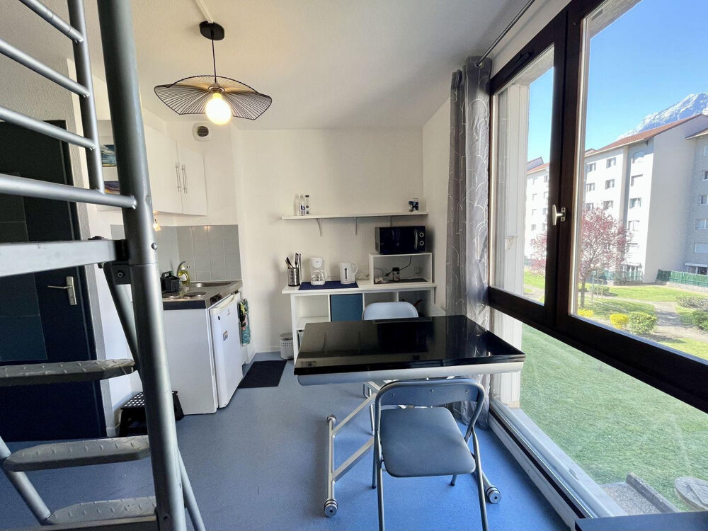 Location Appartement Beau studio tout équipé 18m² à Grenoble Grenoble