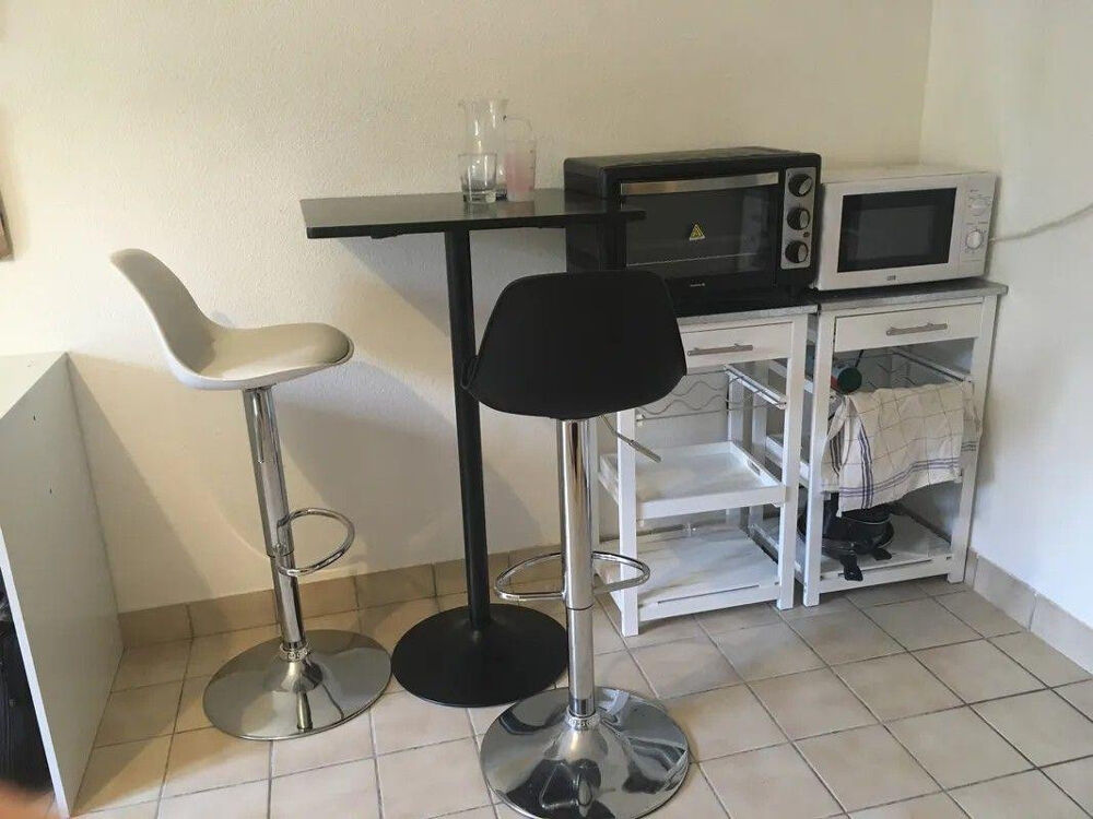 Location Appartement Beau studio meublé 21m² avec parking Nantes