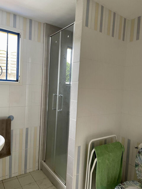   Chambre meublée avec accès indépendant 