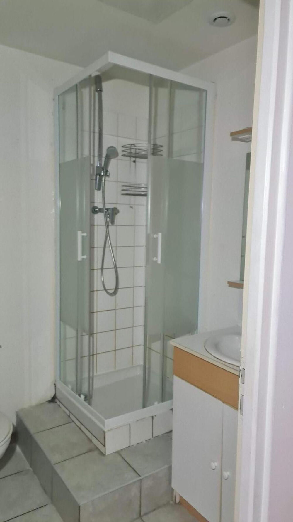 Location Appartement PARTICULIER LOUE STUDIO DE 28 M2 Murviel-lès-béziers