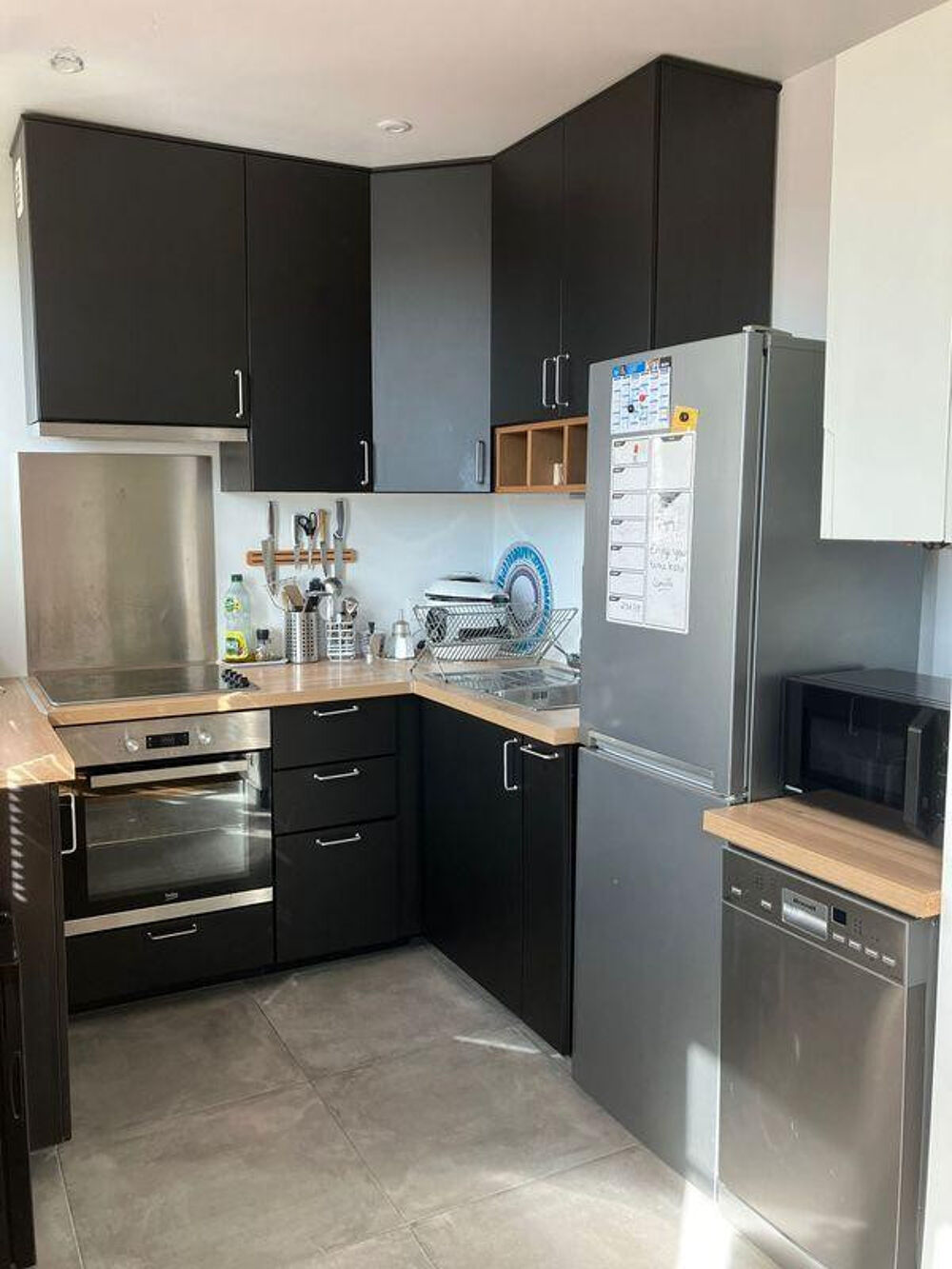 Location Appartement Beau T2 meublé 46m² calme et lumineux Bois-colombes