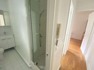  Appartement à louer 1 pièce 25 m²