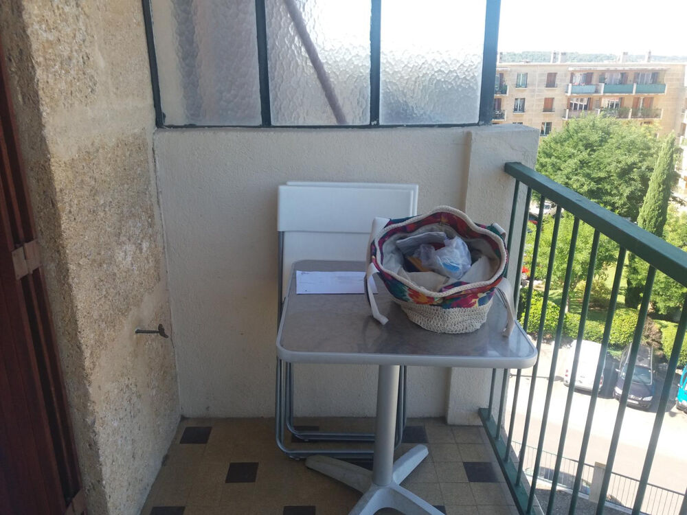 Location Appartement Studio - Quartier Petit Barthélémy Aix-en-provence