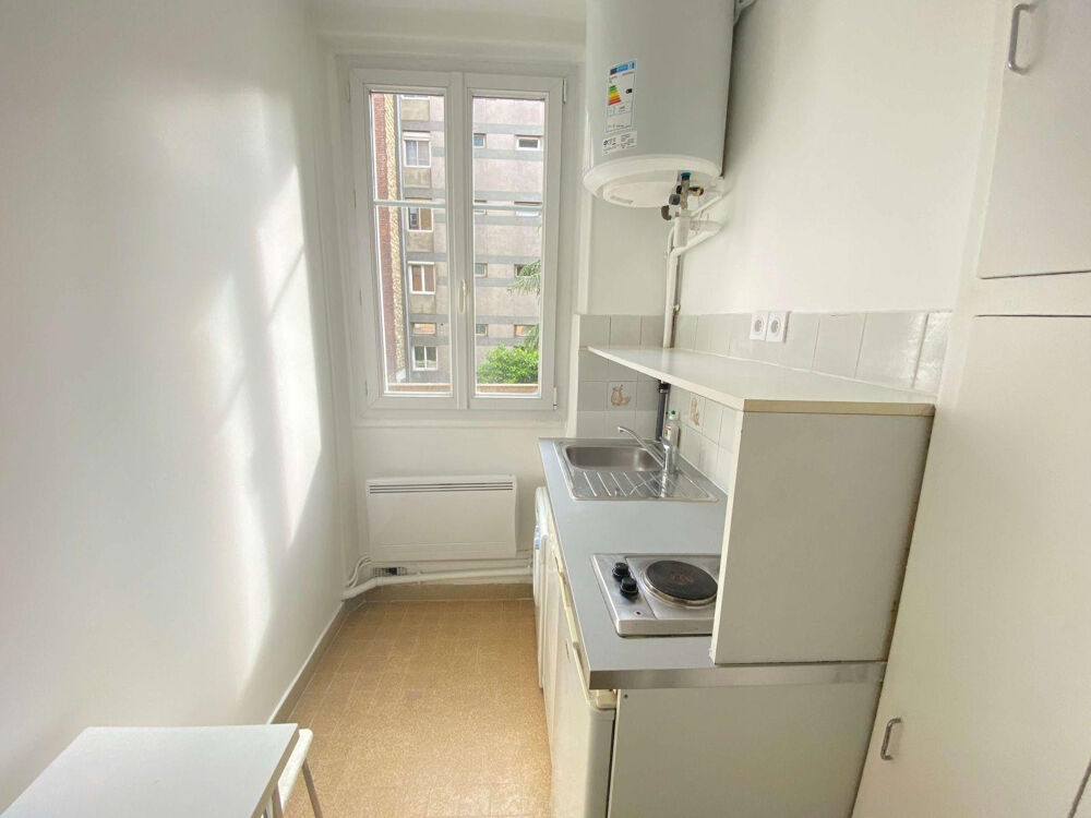 Location Appartement Beau studio meublé et refait à neuf 25 m² Neuilly Neuilly-sur-seine