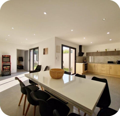 Colocation dans villa neuve et moderne 690 69200 Vénissieux