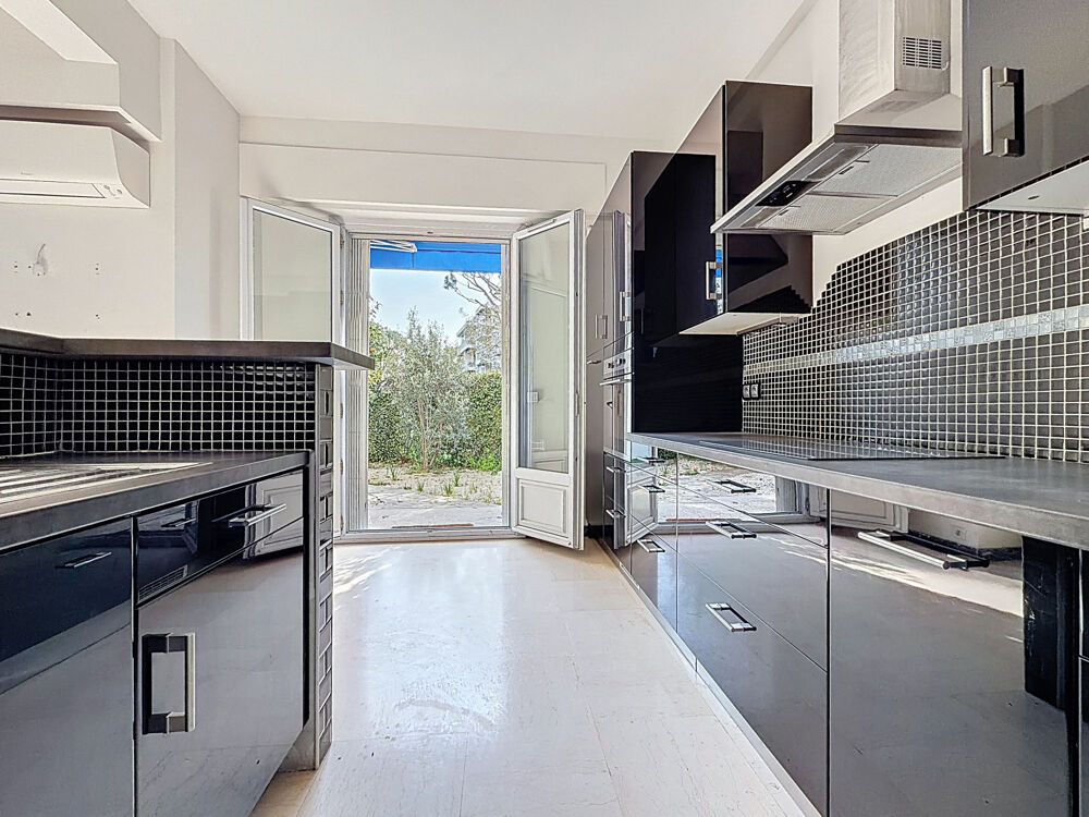 Vente Appartement Nice Cimiez - Idéal familles - Beau 4 pièces en rez de jardin dans une résidence avec parc Nice