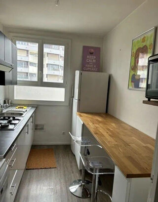  Appartement à louer 3 pièces 60 m²