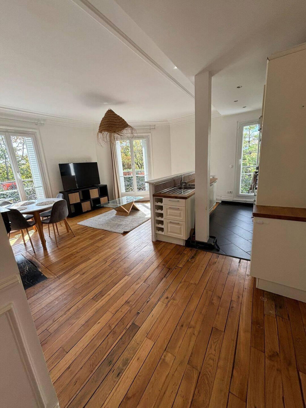Location Appartement Beau meublé de 74 m2 avec charme de l'ancie Courbevoie