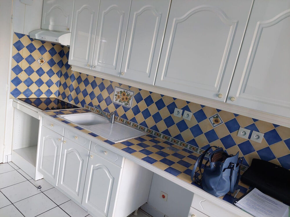 Location Appartement Appartement T 3 avec cave et garage Clermont-ferrand