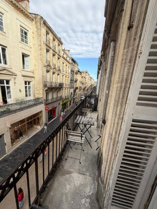 Location Appartement Beau T2  56 m² avec balcon Bordeaux
