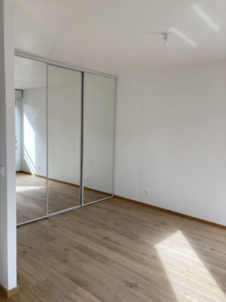 Location Appartement Grand Studio Neuf cuisine équipée UNESCO / Halles Le havre
